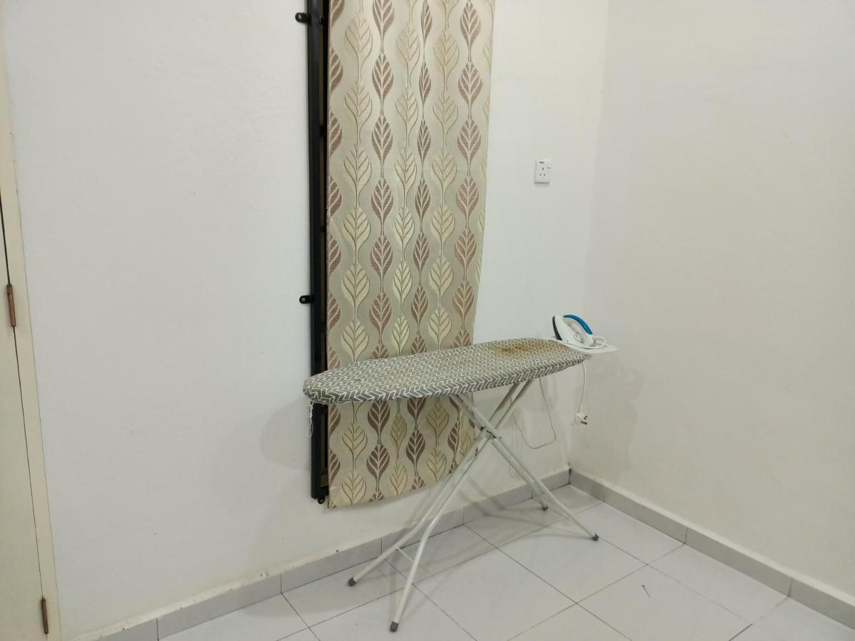 Ummi'S Homestay Kuala Besut Kampong Baru ภายนอก รูปภาพ