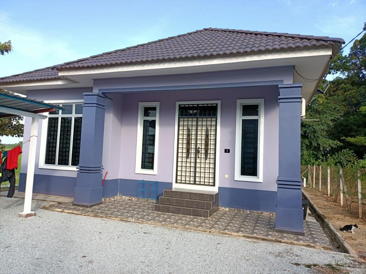 Ummi'S Homestay Kuala Besut Kampong Baru ภายนอก รูปภาพ